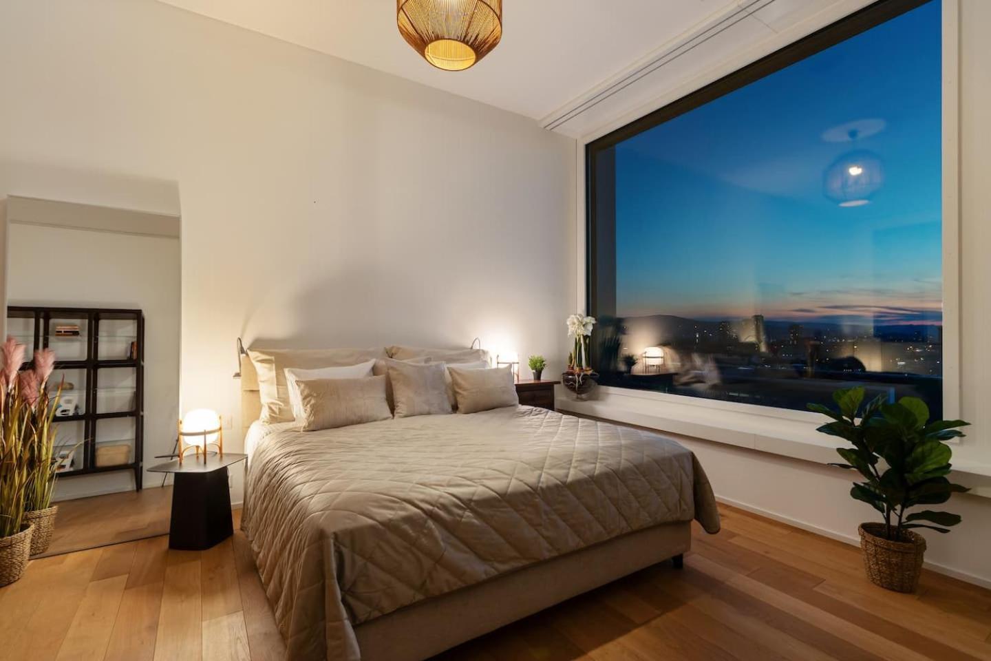 Apartmán Btqleadingluxurypenthouse&garage