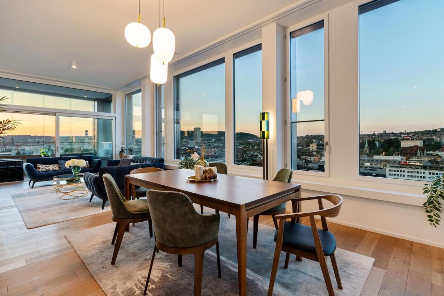 Btqleadingluxurypenthouse&garage Apartmán *